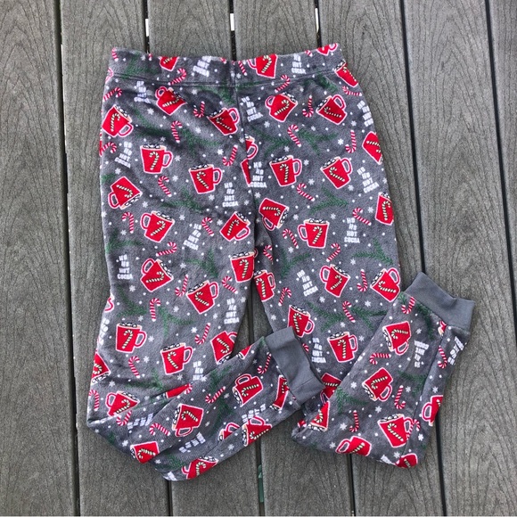 Women's Plush Cocoa 2-Piece Pajamas - Picture 4 of 10